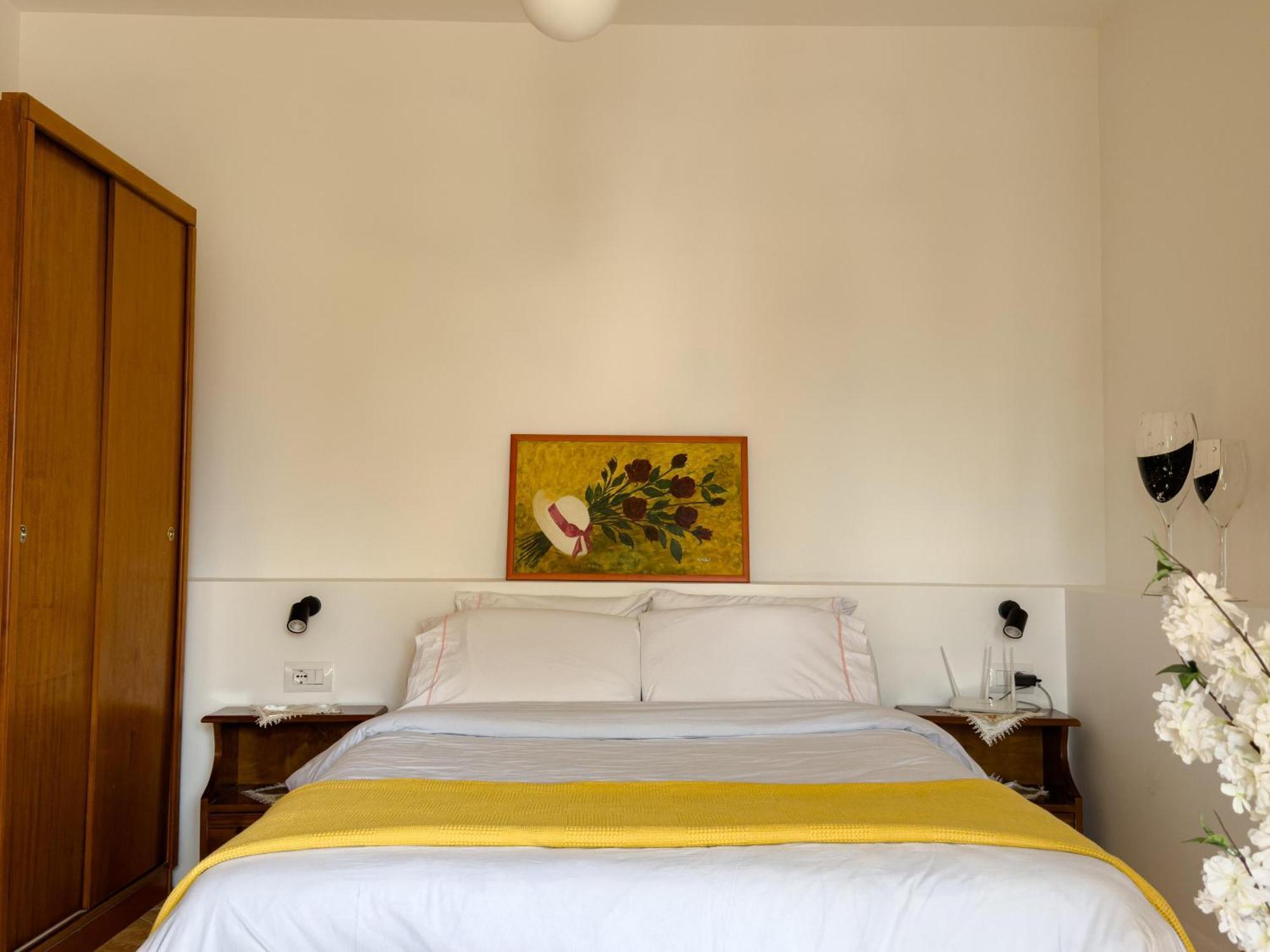 Flora Apartments Sarande Ngoại thất bức ảnh