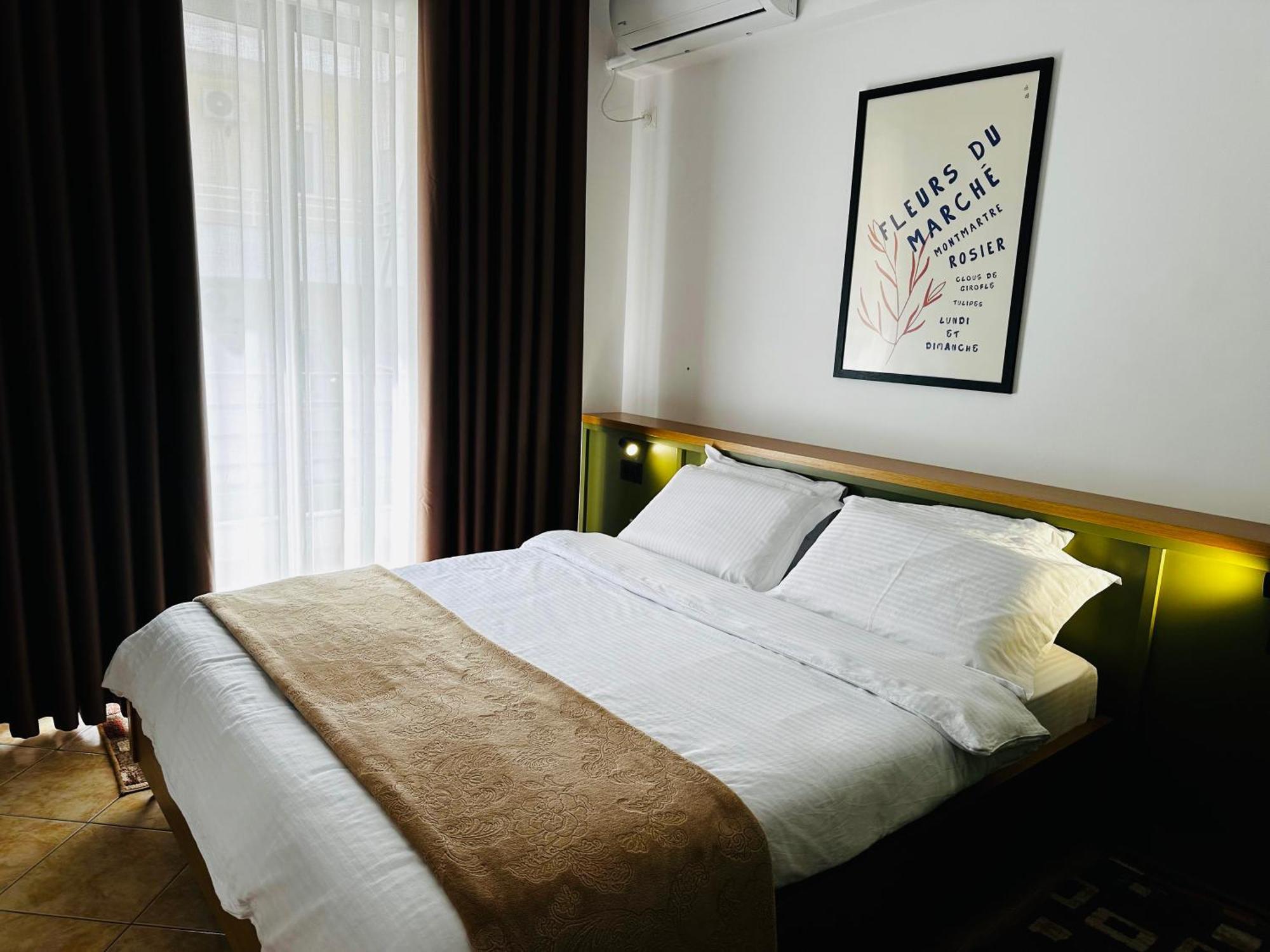 Flora Apartments Sarande Ngoại thất bức ảnh